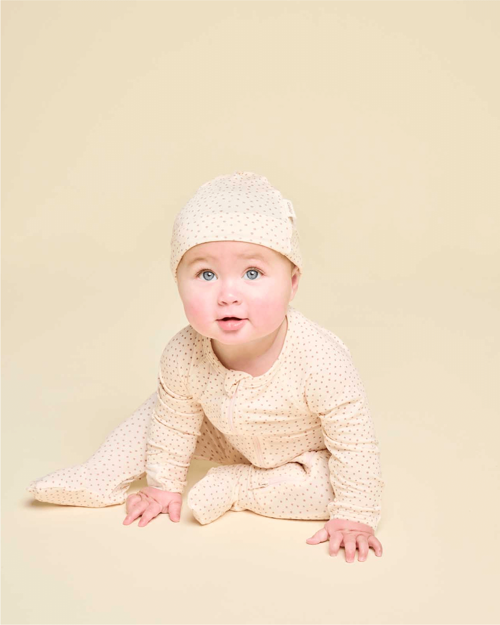 Cushii Cushii Softluxe Zip Footie - Oat Dots