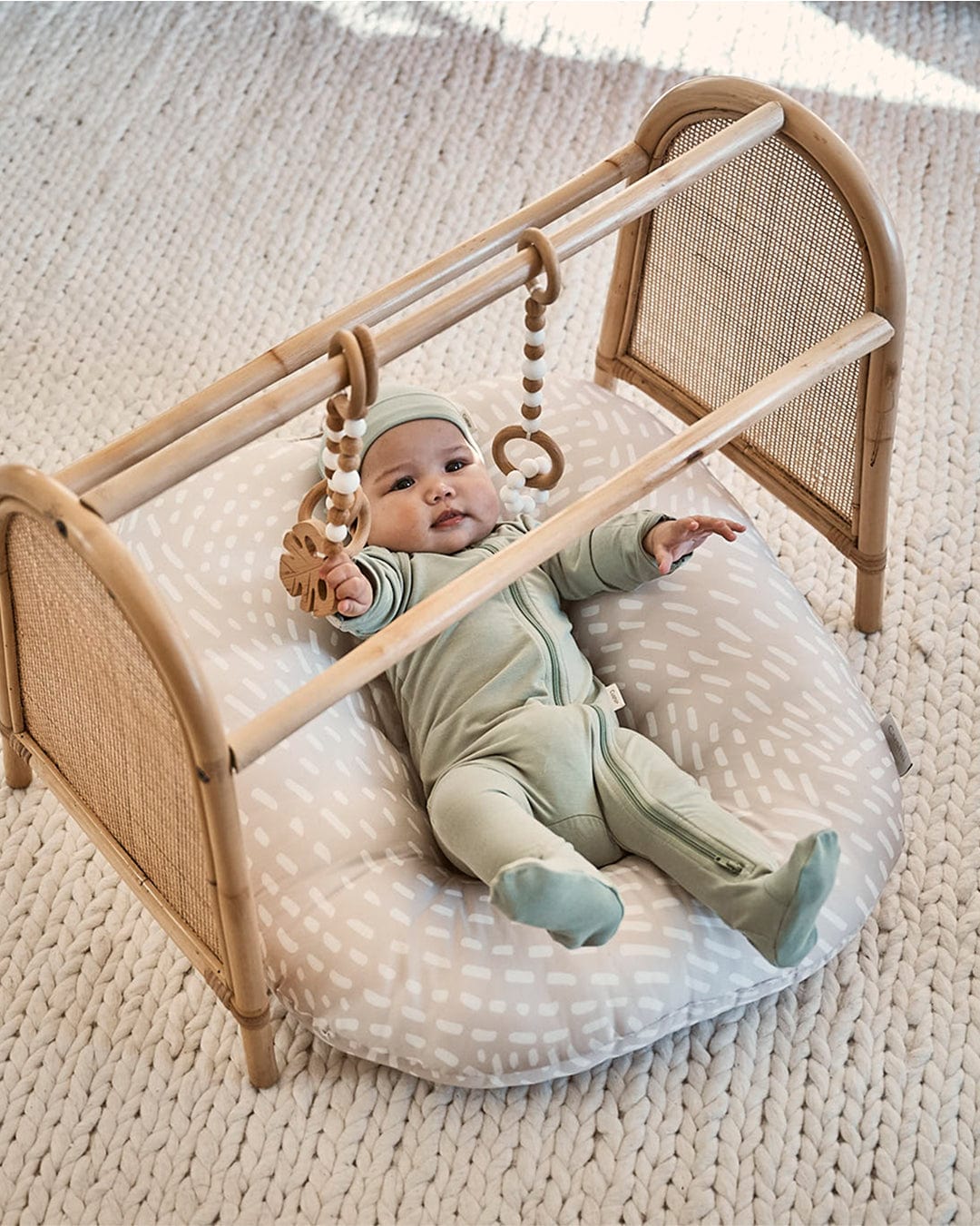 Baby lounger