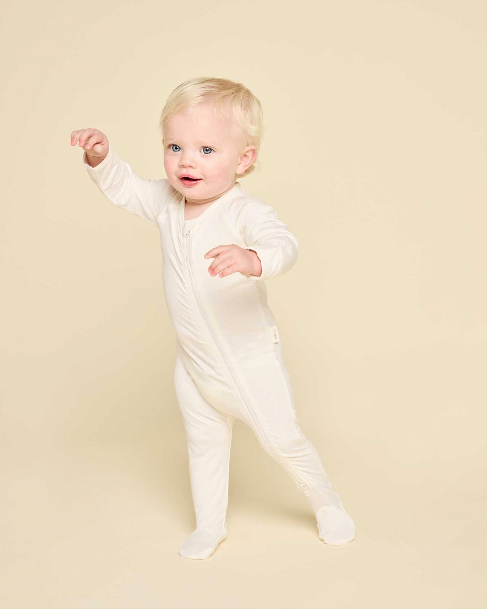 Cushii Cushii Softluxe Zip Footie - Milk