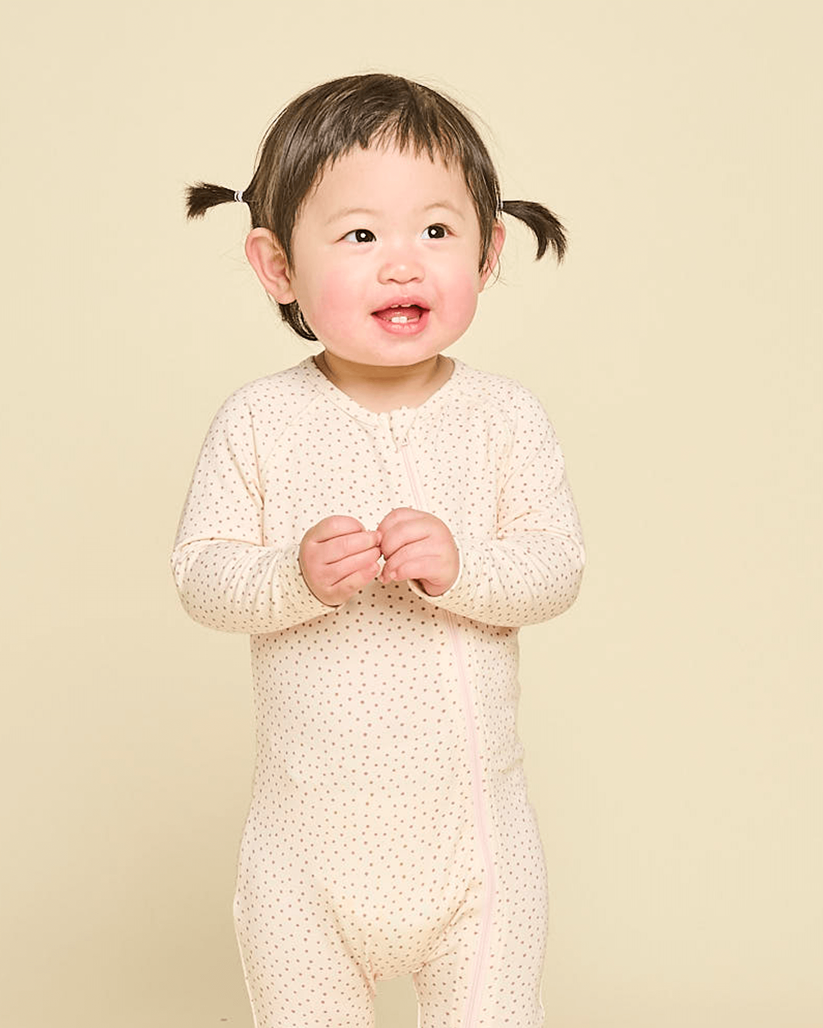 Cushii Cushii Softluxe Zip Onesie - Oat Dots