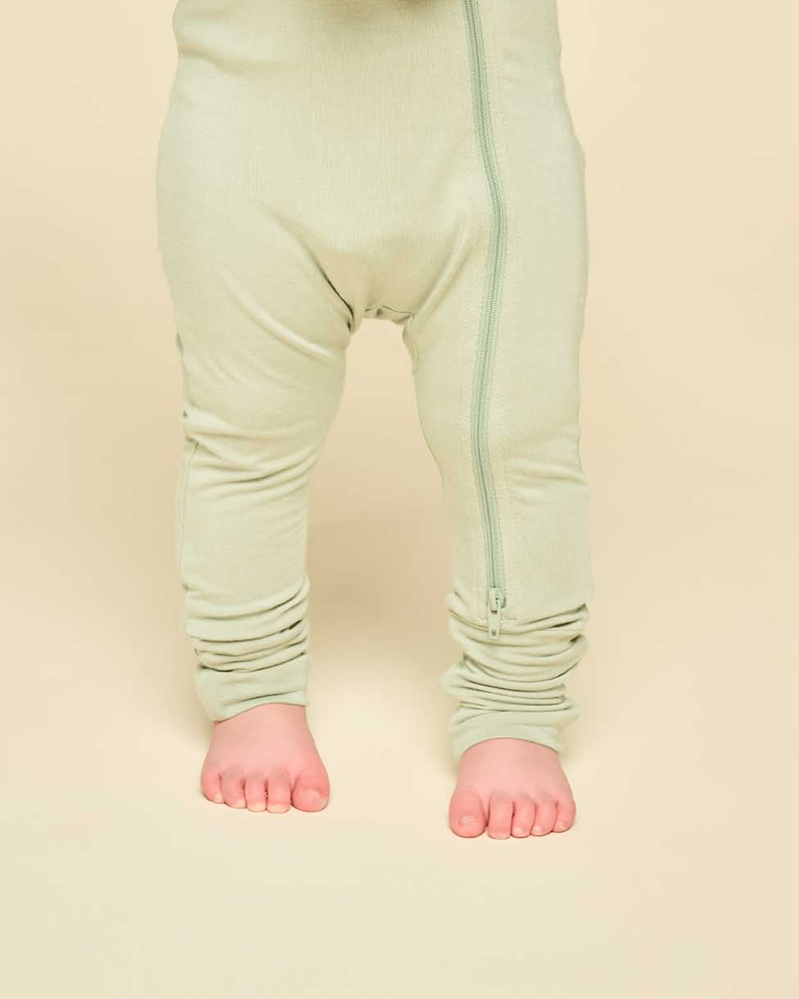 Cushii  Cushii Softluxe Zip Onesie - Sage