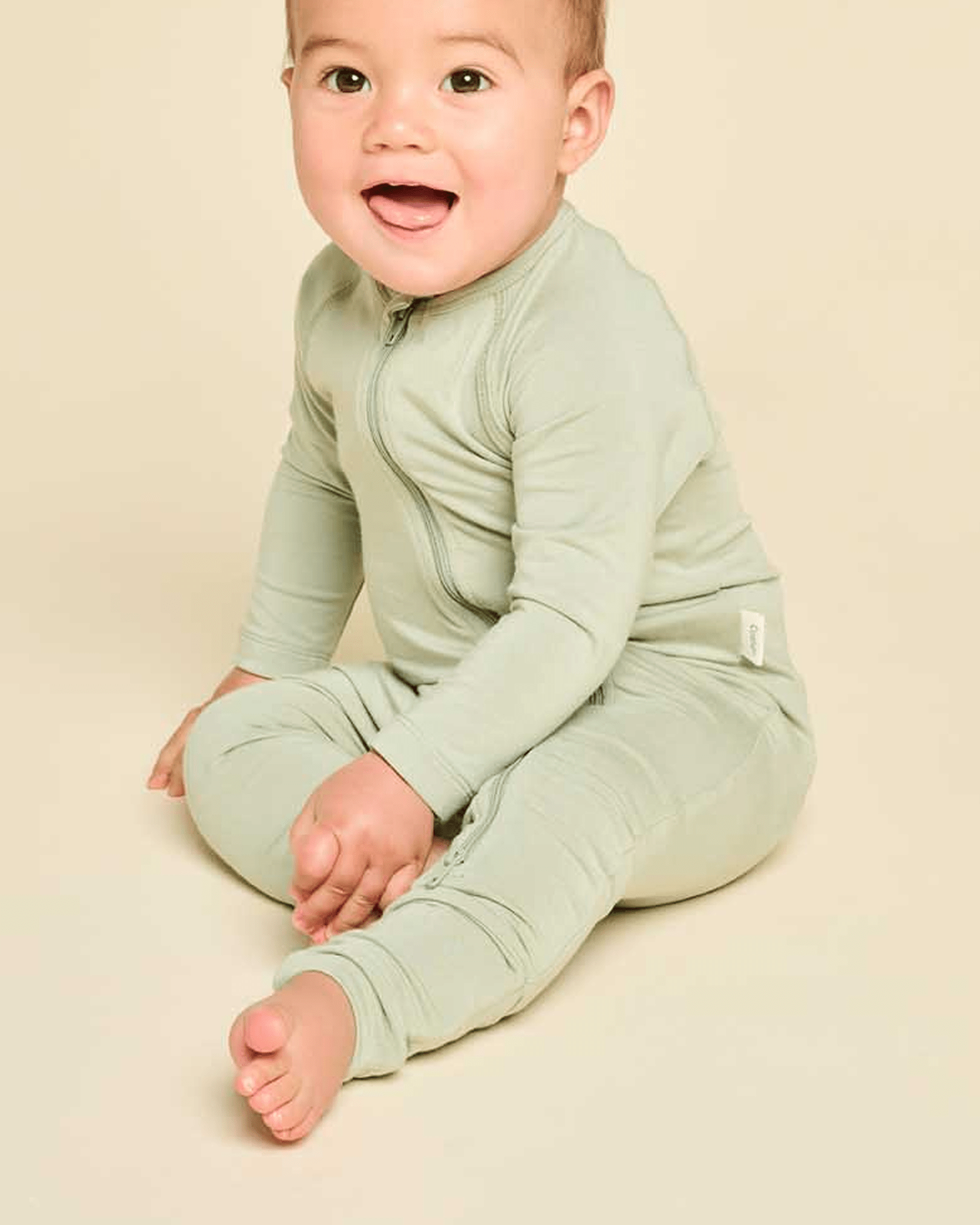 Cushii  Cushii Softluxe Zip Onesie - Sage